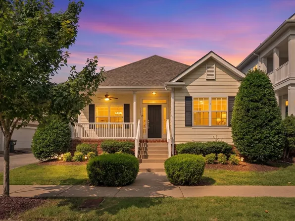 7093 Sunnywood Dr, Nashville, TN 37211