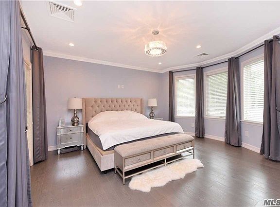 5th image of 2615 210th St