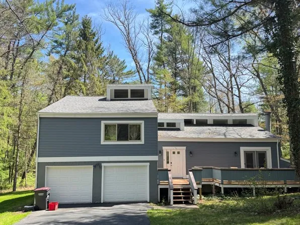 1845 Woodledge Dr, State College, PA 16803