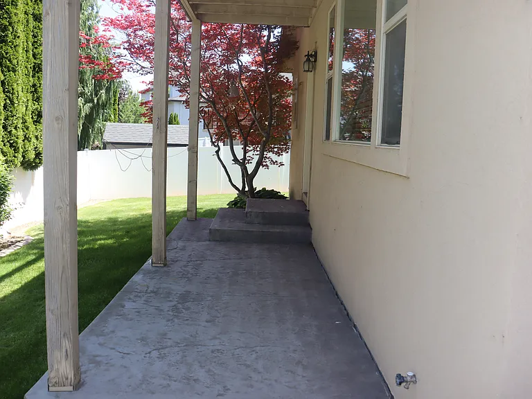580 E Fallingbranch Dr — Photo 8