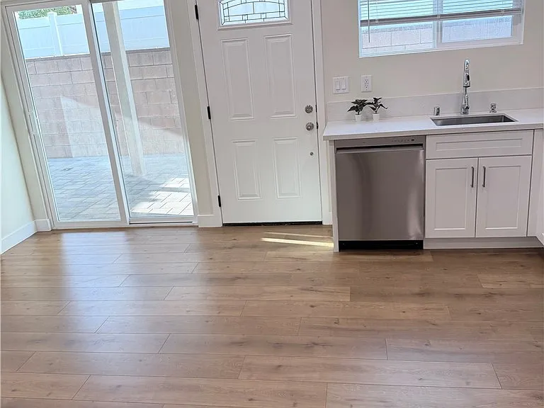 8144 Vantage Ave — Photo 2