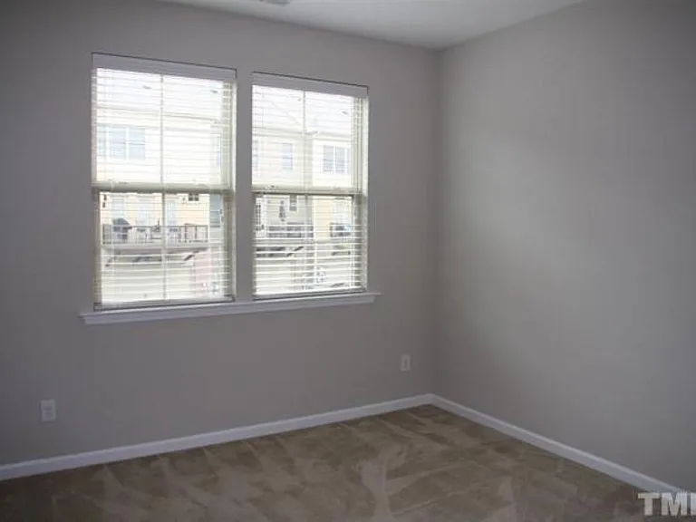 1536 Alemany St — Photo 23