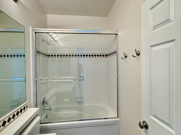 1331 Bayside Cir — Photo 24