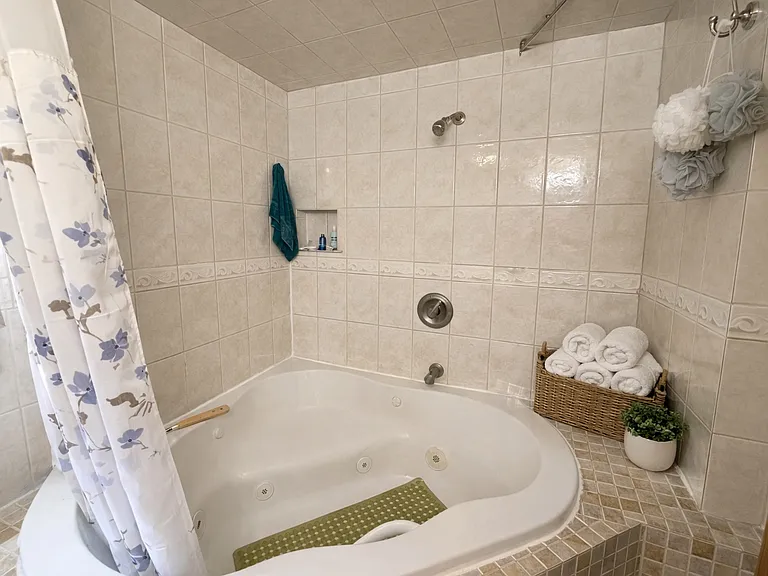 183 Forest St — Photo 7