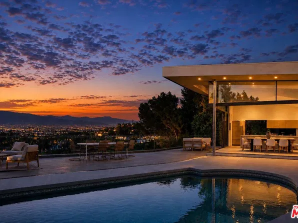 11411 Dona Teresa Dr, Studio City, CA 91604