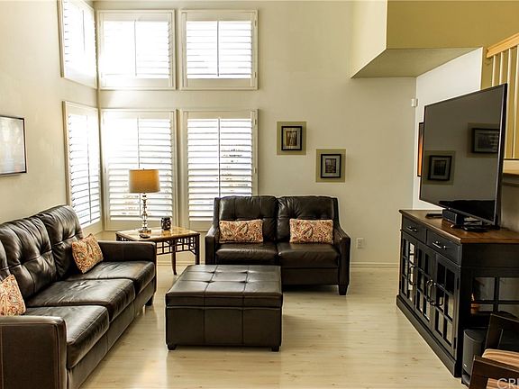 3rd image of 26826 Hummingbird Cir