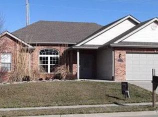 403 Golden Eagle Dr, Columbia, MO 65202
