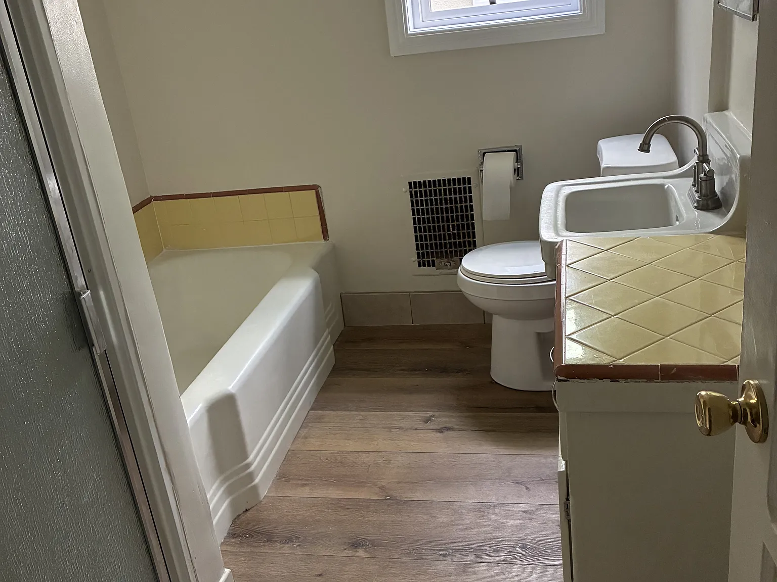 1 bed, 800 sqft, $1,850 — Photo 3