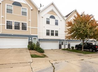1246 SE Village View Ln, Ankeny, IA 50021