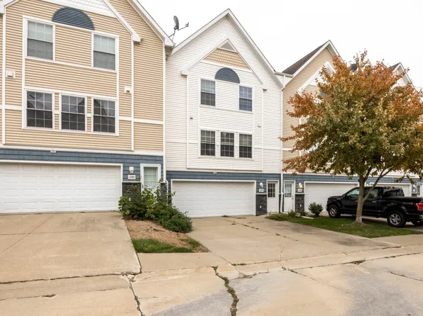 1246 SE Village View Ln, Ankeny, IA 50021
