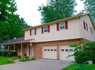 1446 Clarke Pl, South Haven, MI 49090