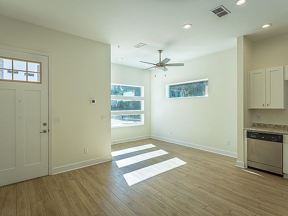 4th image of 2176 Capital Cir SE #109
