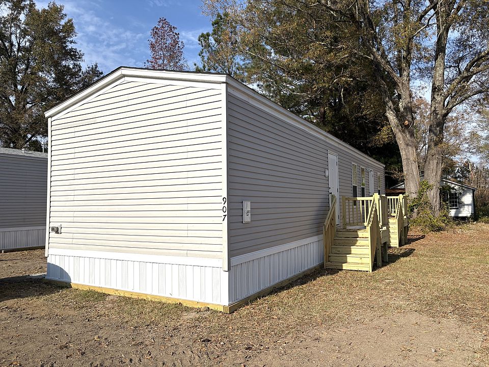 1st image of 907 McFadden St