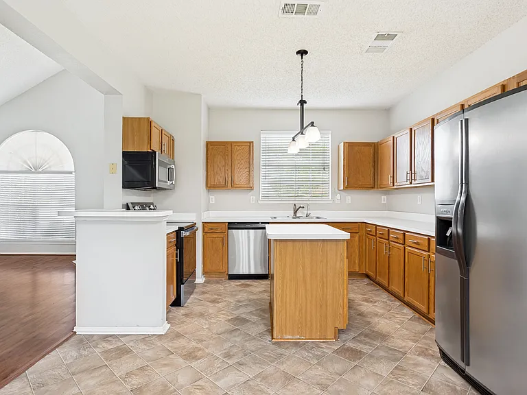 6722 Conestoga Dr — Photo 16