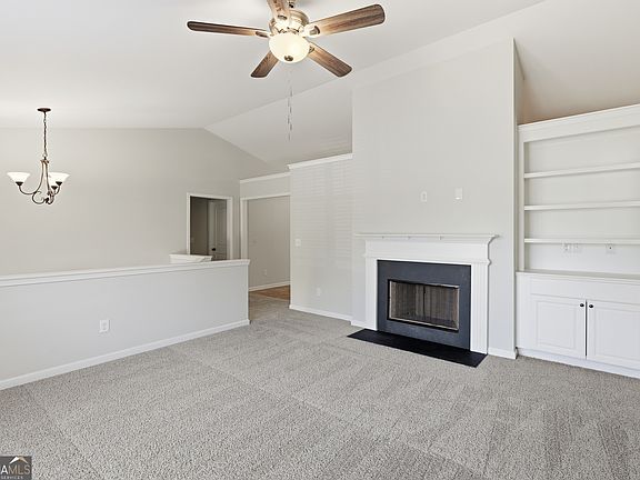 3rd image of 77 Walnut Creek Ct