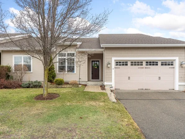 4 Hawthorne Path #4, Milford, MA 01757