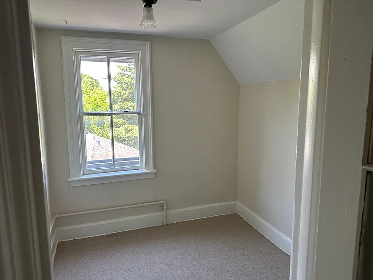 1617 N Van Buren St #A — Photo 16