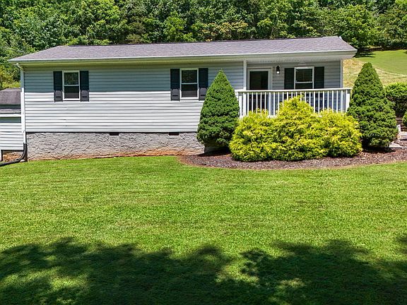 5th image of 297 McClain Rd