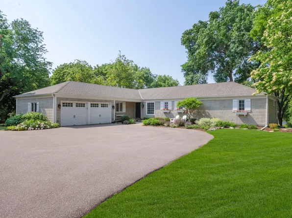17745 Maple Hill Rd, Wayzata, MN 55391