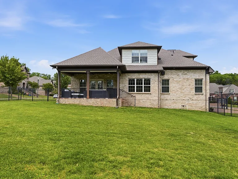 101 Corbin Ct — Photo 42