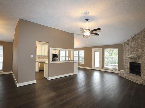 5th image of 5114 Village Springs Dr