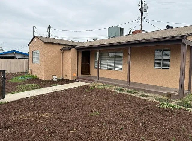 6323 Clybourn Ave — Photo 16