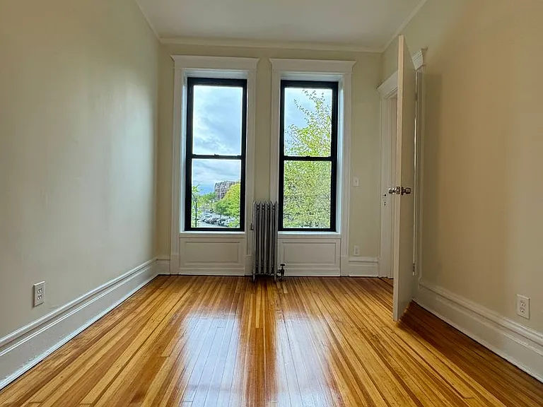 3801 N Lincoln Ave — Photo 27
