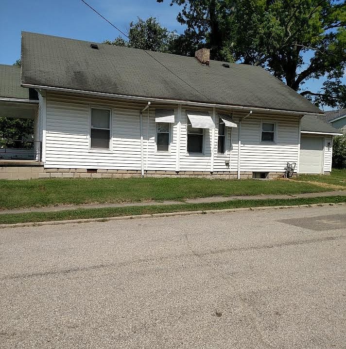 2nd image of 908 E Vantrees St