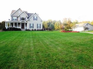 4090 Ellis Rd, Fowlerville, MI 48836