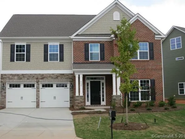 3716 Franklin Meadows Dr, Matthews, NC 28105