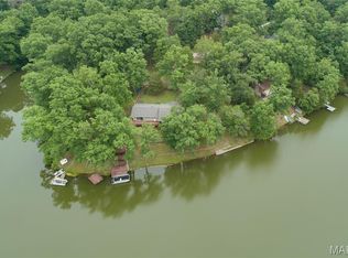 13764 E Sunrise Lake Dr, De Soto, MO 63020