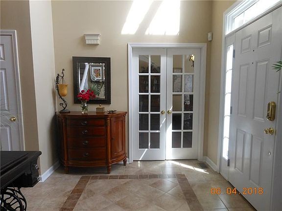 3rd image of 3195 Thorneridge Trl