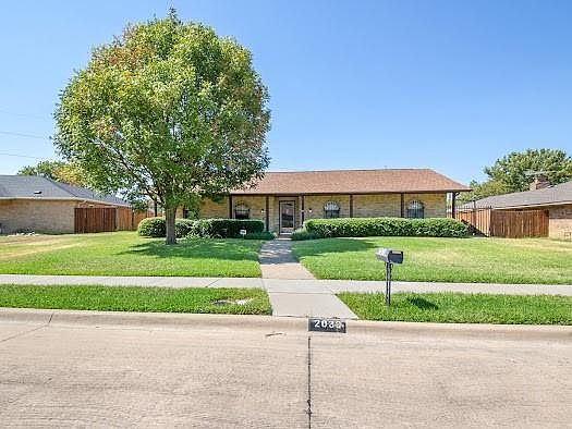 1st image of 2030 Wellington Dr