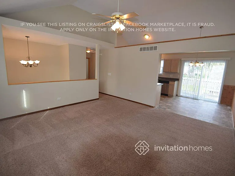 833 N Elmwood Dr — Photo 3
