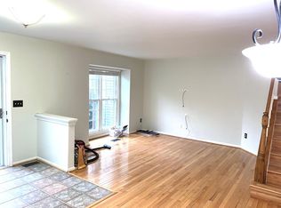 17035 Catalpa Ct, Derwood, MD 20855