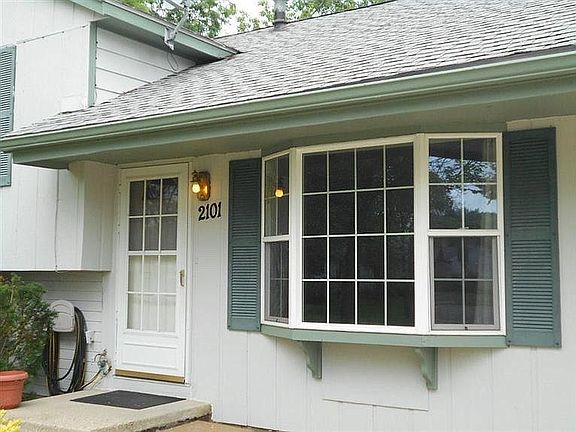 4th image of 2101 Stratton Ct
