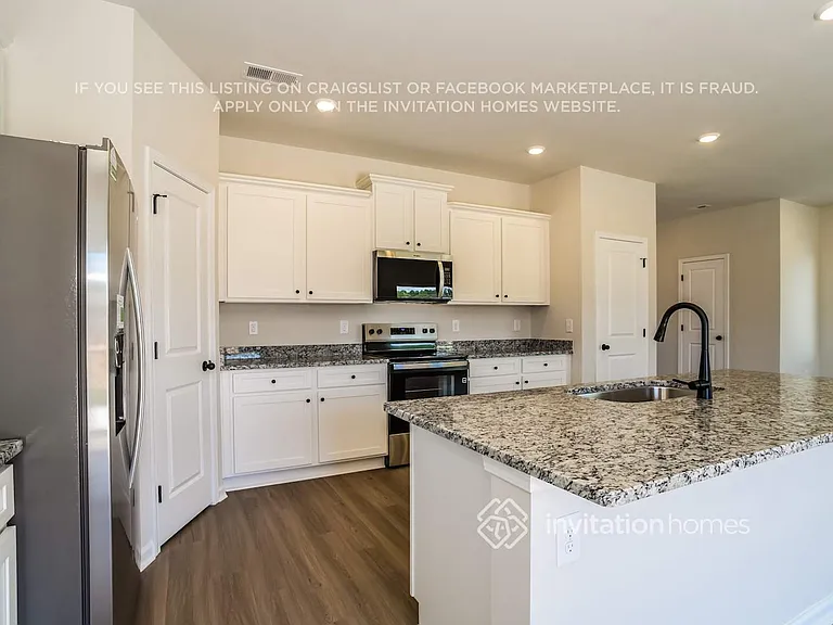 3363 Fox Hall Dr — Photo 8