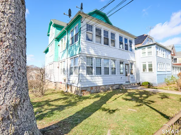 203-207 Wayne Street, Bridgeport, CT 06606