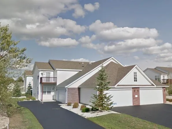 10178 Monarch Rd, Roscoe, IL 61073