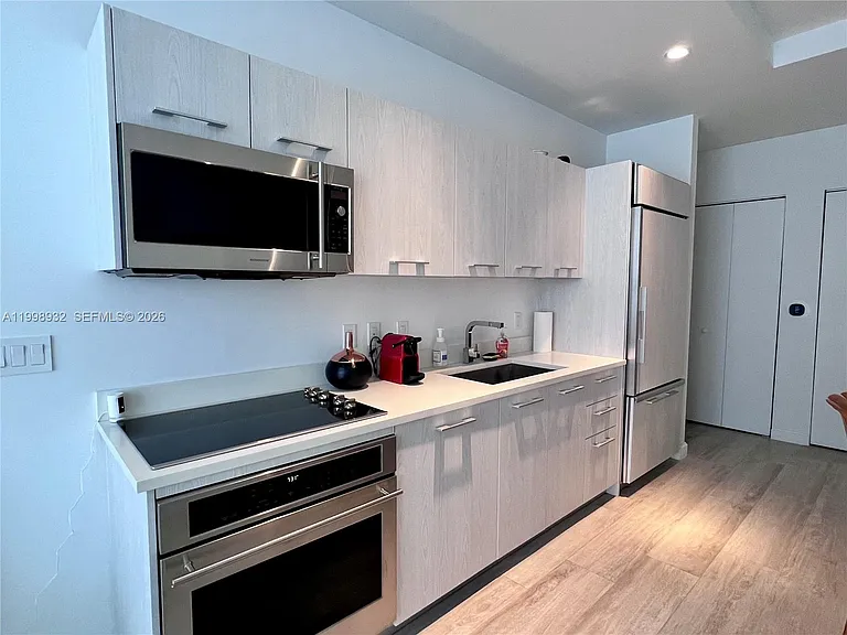 55 SW 9th St #4109 — Photo 5