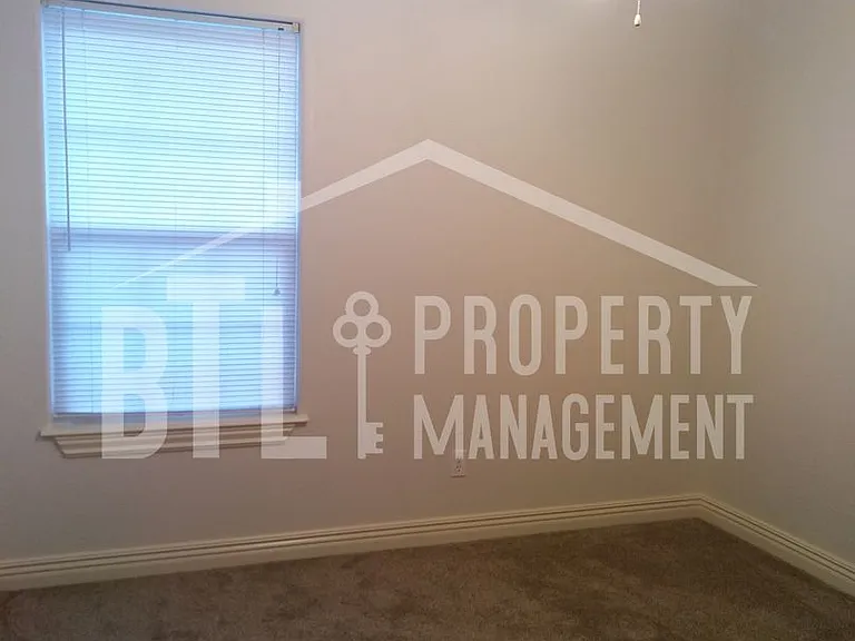 143 Proverbs Ct — Photo 8