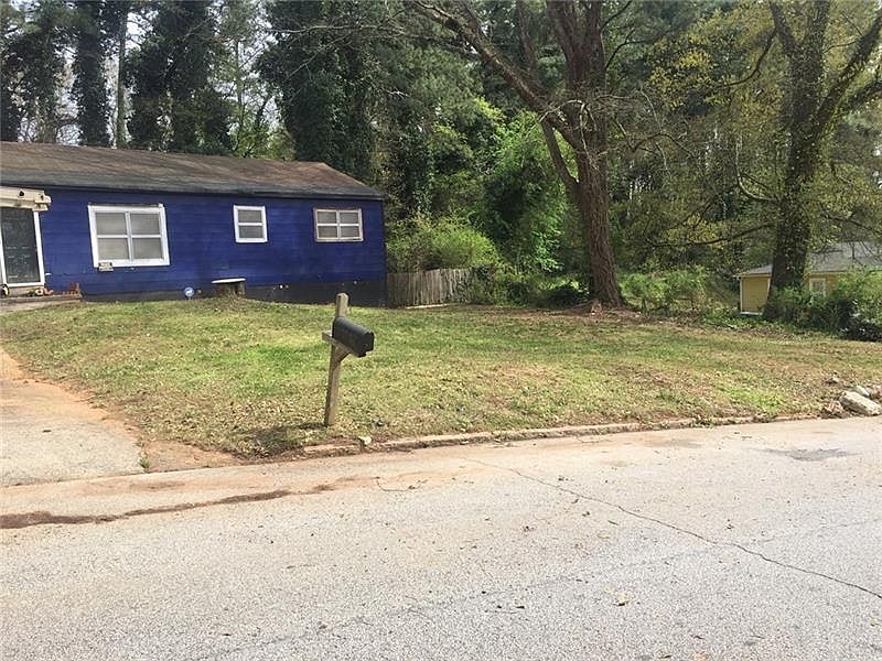 1st image of 643 Parkdale Dr