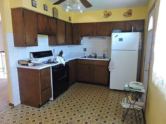 4th image of 4528 Yuma Dr