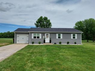 1407 Cardinal Dr, Greenville, IL