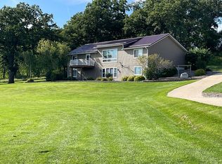 2820 Bluffton Rd, Decorah, IA 52101