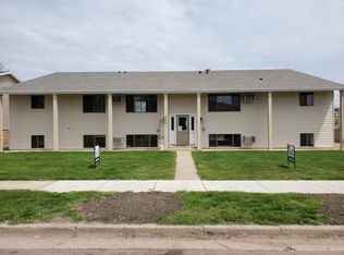 3304 S Elmwood Ave #1, Sioux Falls, SD 57105
