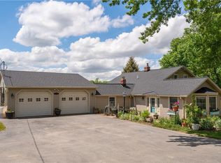 3306 Flatiron Rd, Bloomfield, NY 14469