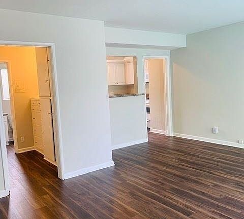 5th image of 11936 Burbank Blvd APT 21