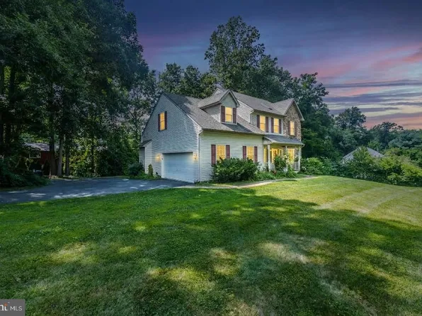 101 Rachel Ln, Coatesville, PA 19320