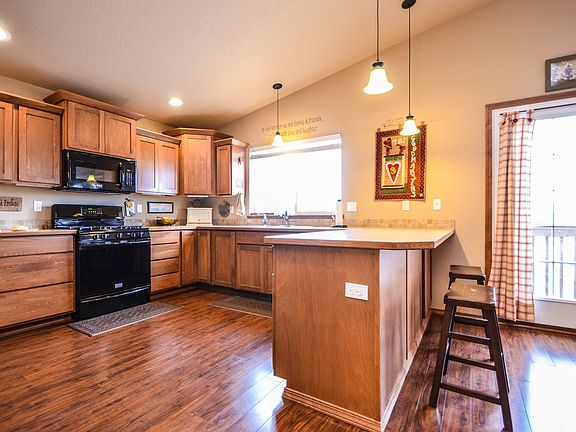 4th image of 3241 N Treaty Rock Blvd
